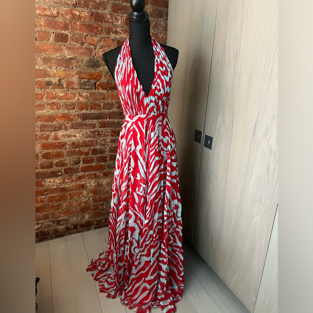 Prabul Gurang Gown